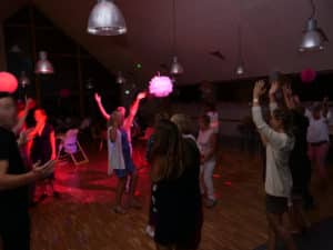 salle-soiree-jeux-lumiere-sono-location-calvados-manche-isigny-saint-lo-mariage-anniversaire